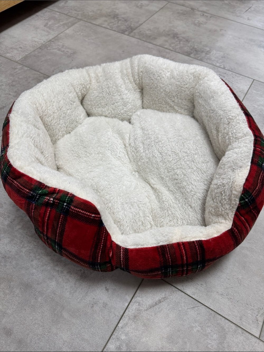 Plaid Red & Cream Plush Small Pet Bed